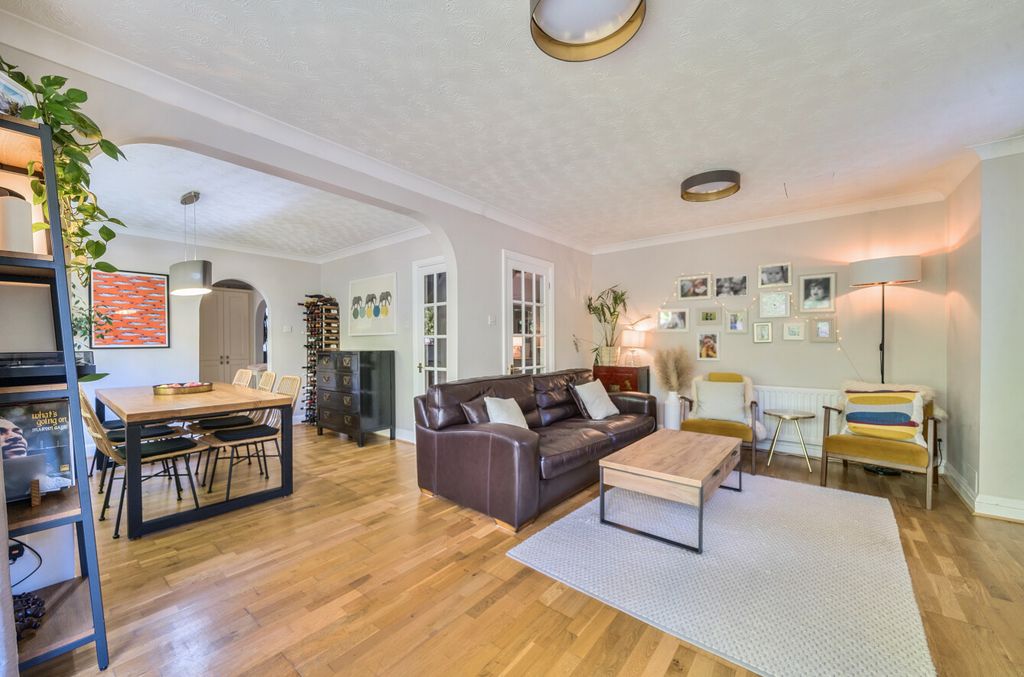 Property photo 2 of 26 1343001-16-68Ac17...