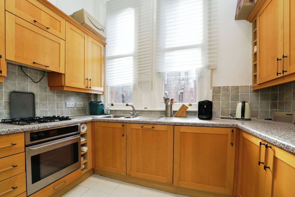 Property photo 2 of 12 Picture No. 02