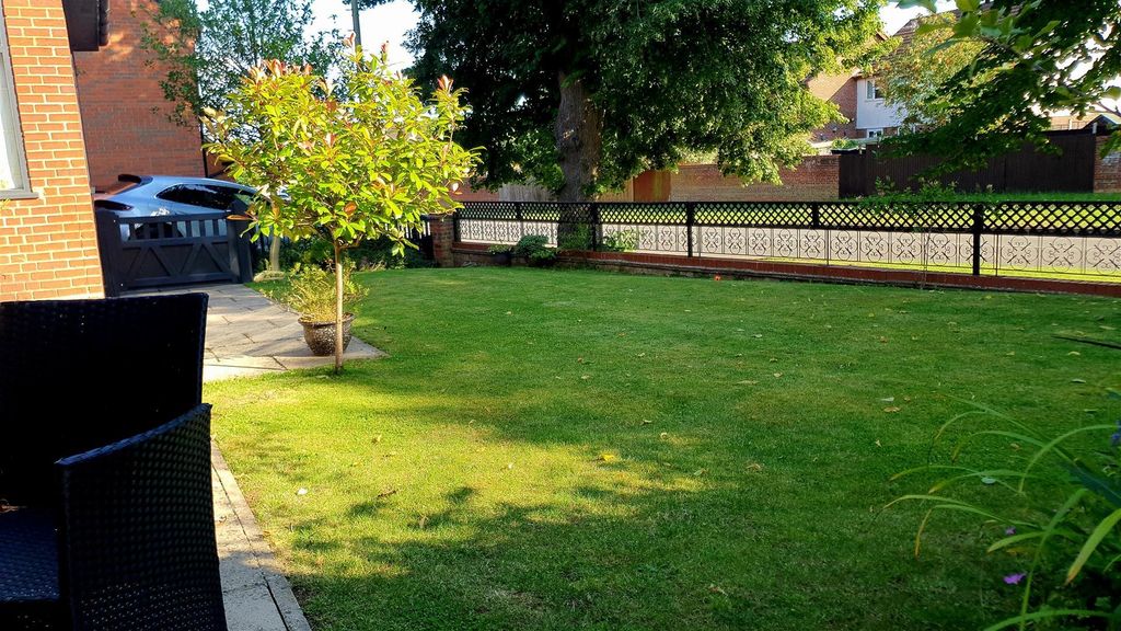 Property photo 2 of 22 7Ocwwtmlfeczo8Jjde7K2G.Jpg