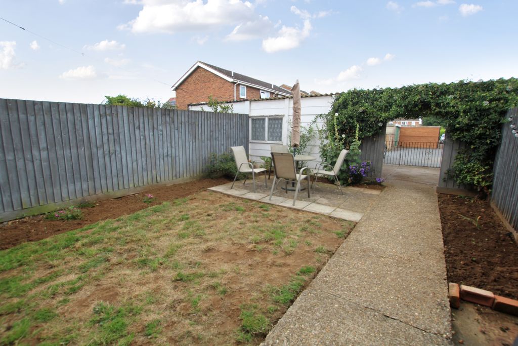 Property photo 2 of 14