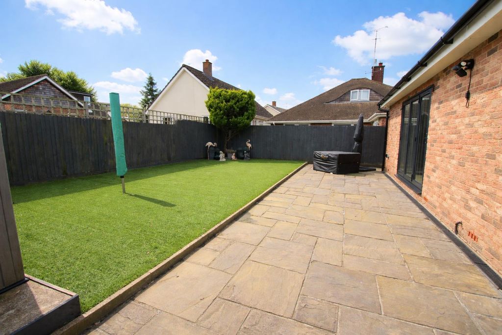 Property photo 3 of 12 Garden1.Png