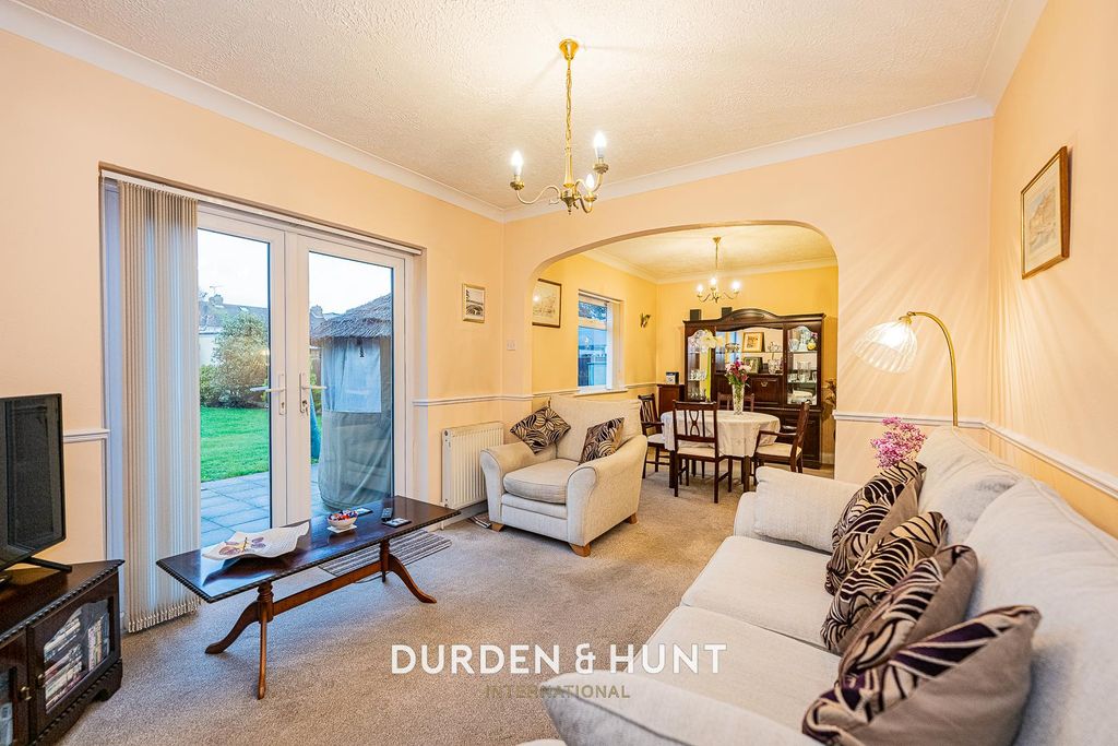 Property photo 3 of 24 Belmont-18.Jpg