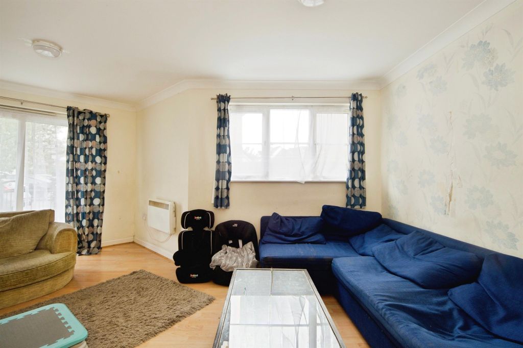 Property photo 2 of 14