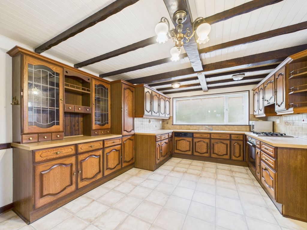 Property photo 3 of 30 Cam02093G0-Pr0066-Still024