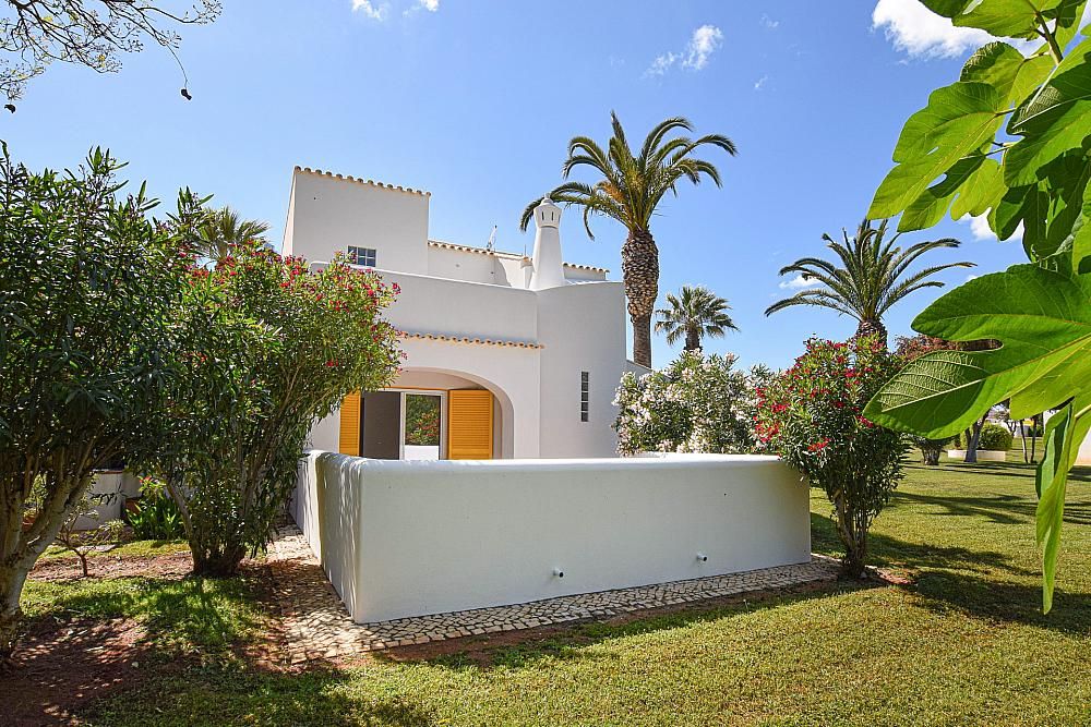 Property photo 2 of 17 Townhouse For Sale In Vilamoura
