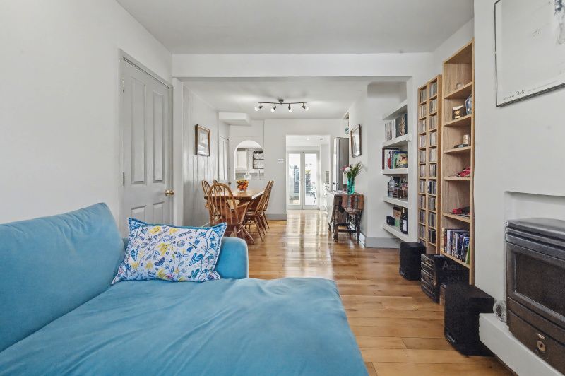 Property photo 2 of 17 Through Room