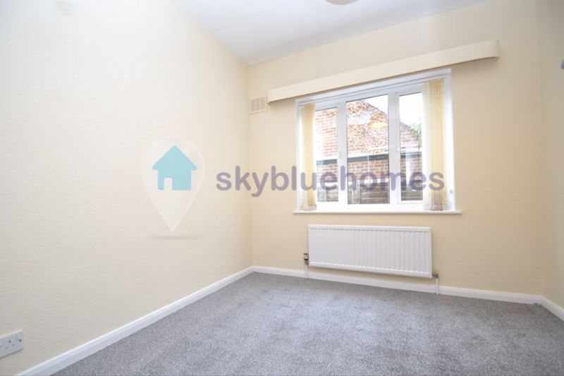 Property photo 3 of 7 Photo 11