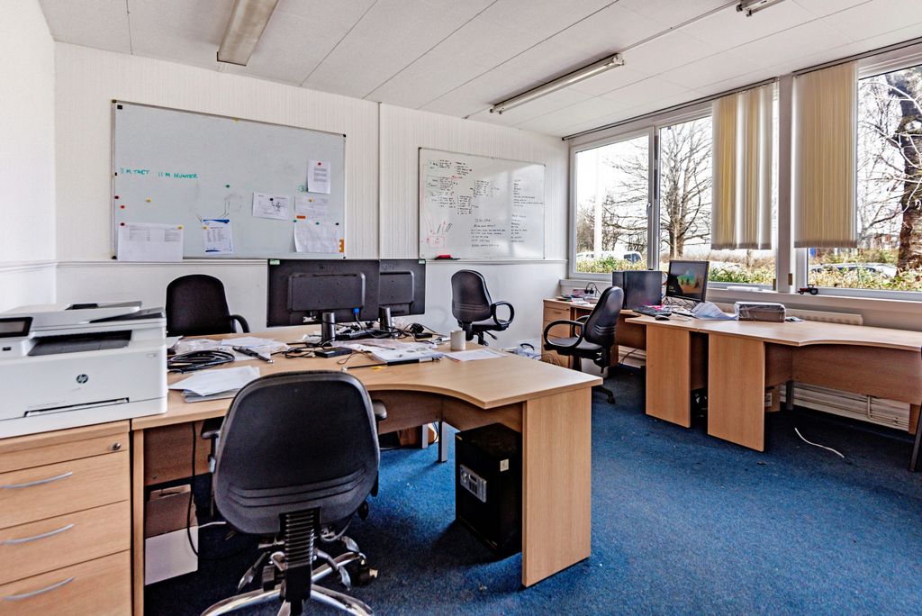 Property photo 3 of 9 Internal Office 1.Jpeg