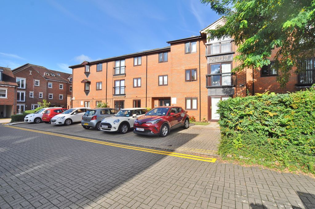 Property photo 1 of 24