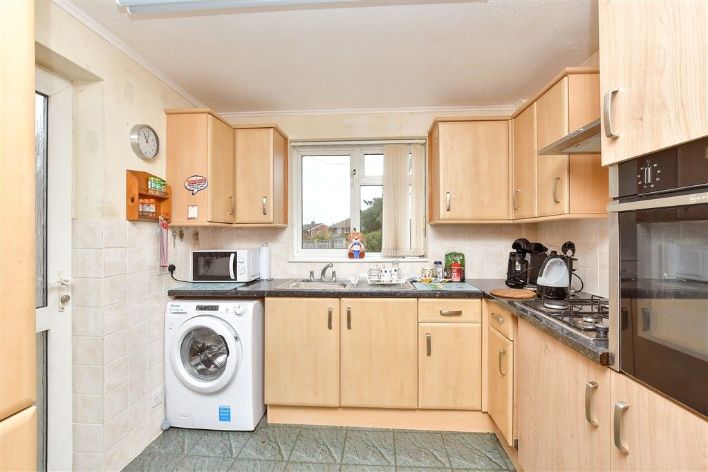 Property photo 2 of 12 Kitchen