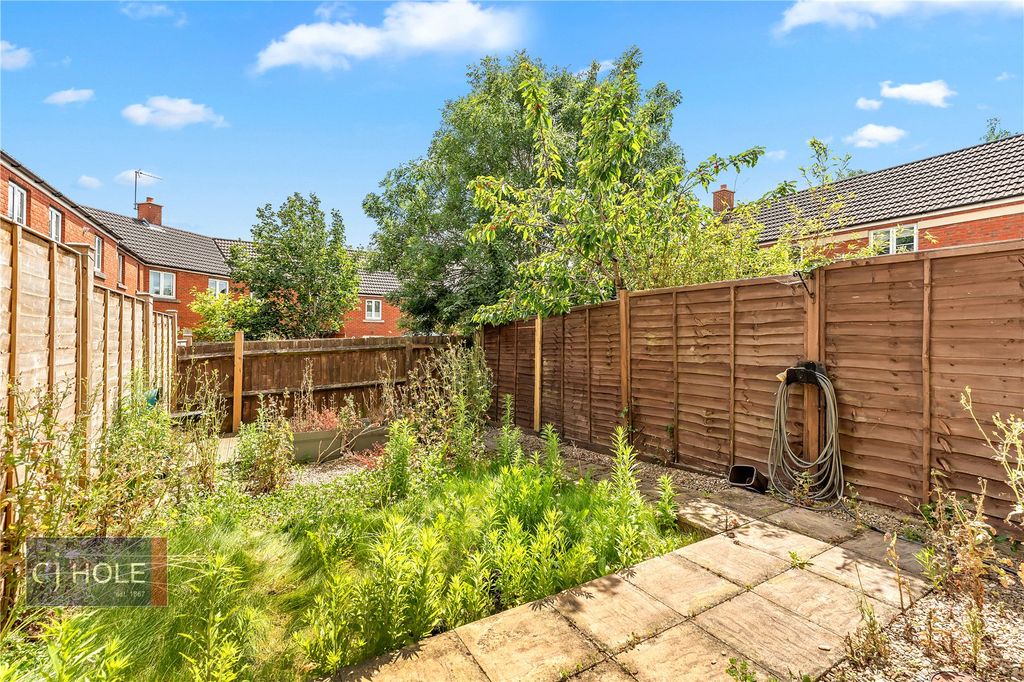 Property photo 2 of 38 Picture No. 28