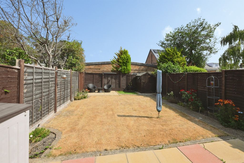 Property photo 3 of 15