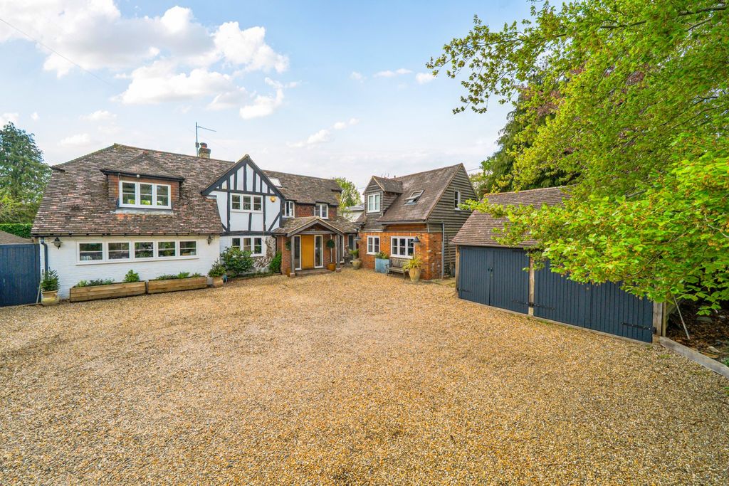 Property photo 1 of 49 Picture No. 34