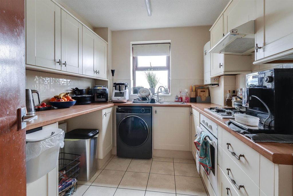 Property photo 3 of 14 Kitchen-1.Jpg