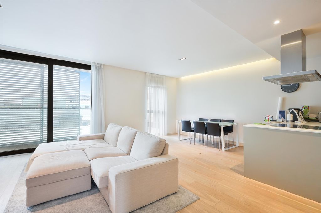 Property photo 1 of 12 Image