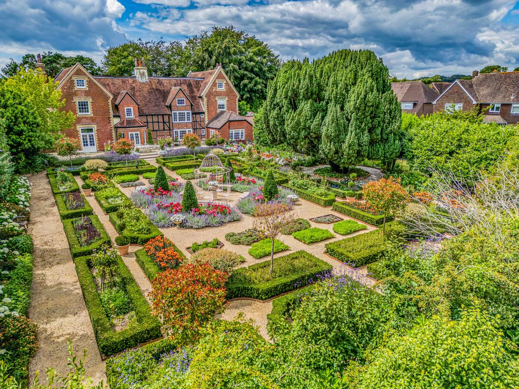 Property photo 1 of 44 Manor House-Aerials-Small-Porticomarketing-Fine&Co