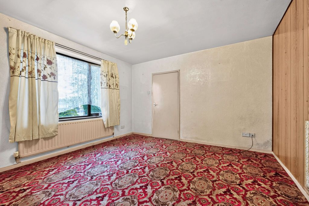 Property photo 3 of 16