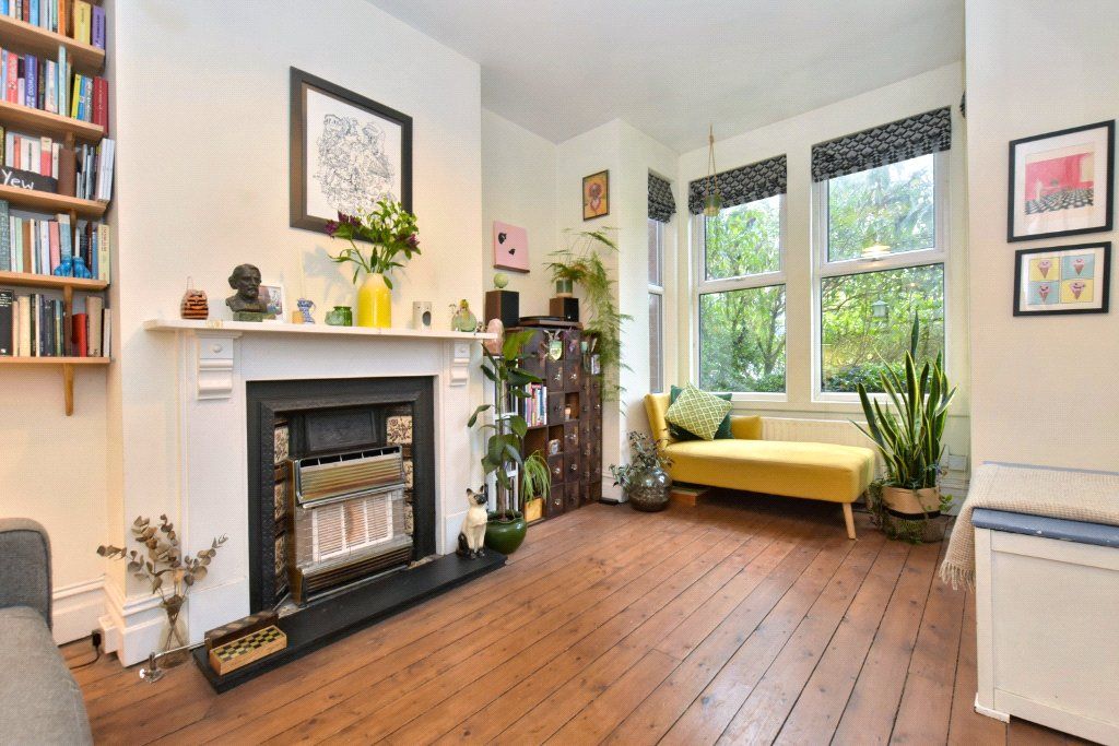 Property photo 3 of 16 Picture 3