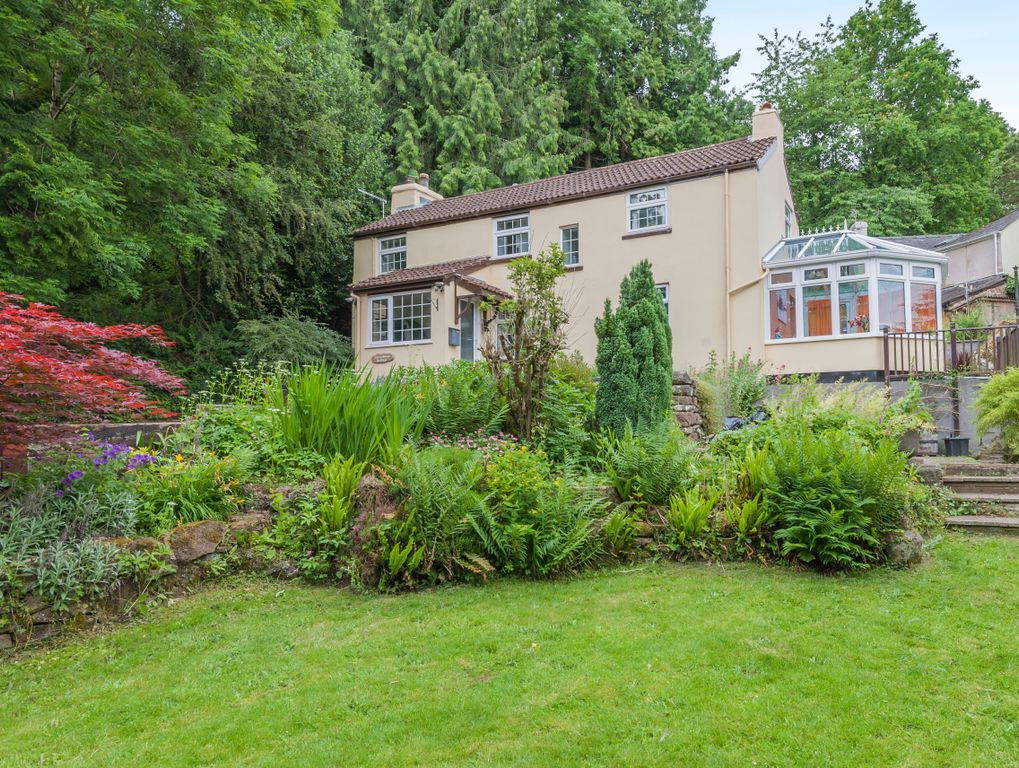 Property photo 1 of 18 Lead Shot