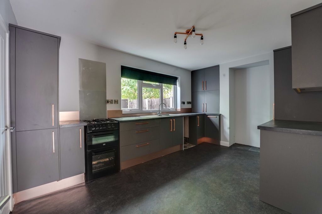 Property photo 3 of 11 Dsc04734-Dsc04738