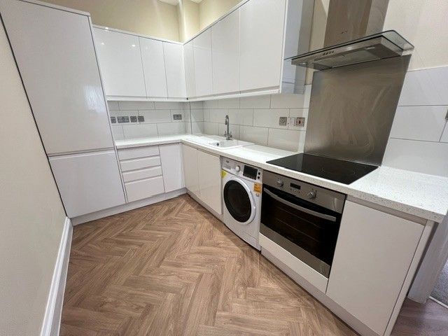 Property photo 3 of 5 Kitchen