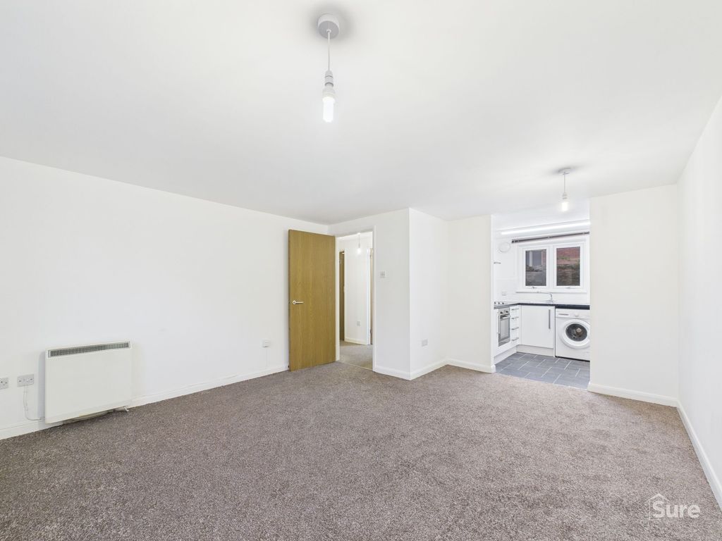 Property photo 2 of 7 Living Area