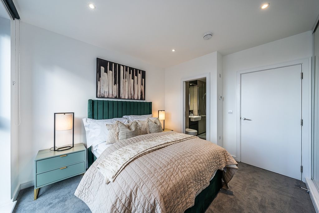 Property photo 2 of 11 Flat-15-Chadwick-...