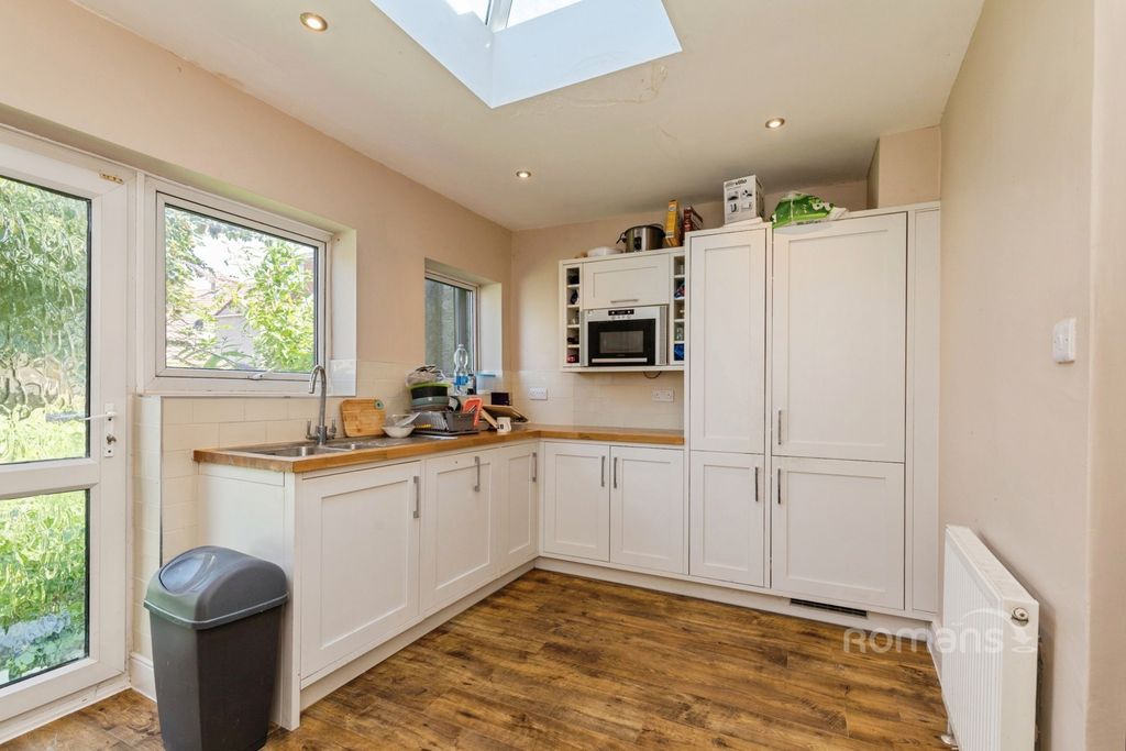 Property photo 1 of 16 Pbox-Img.Jpg