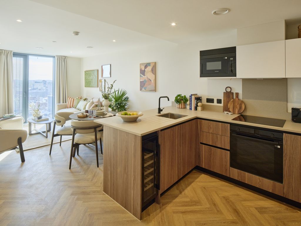 Property photo 3 of 16 Oneeastsideapts26...