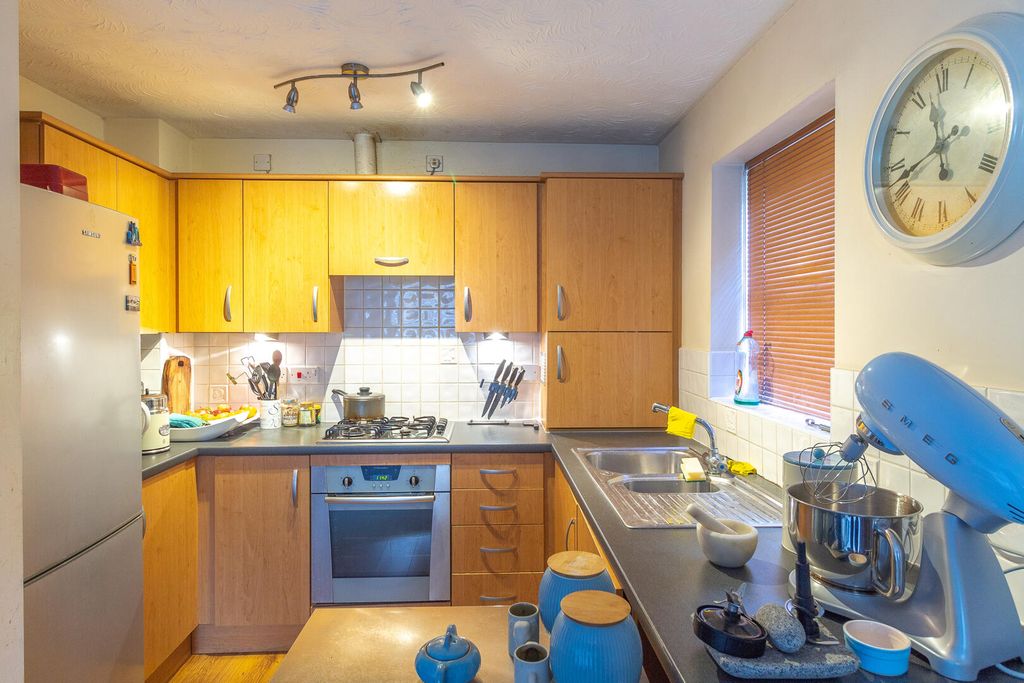 Property photo 3 of 3 Kitchen