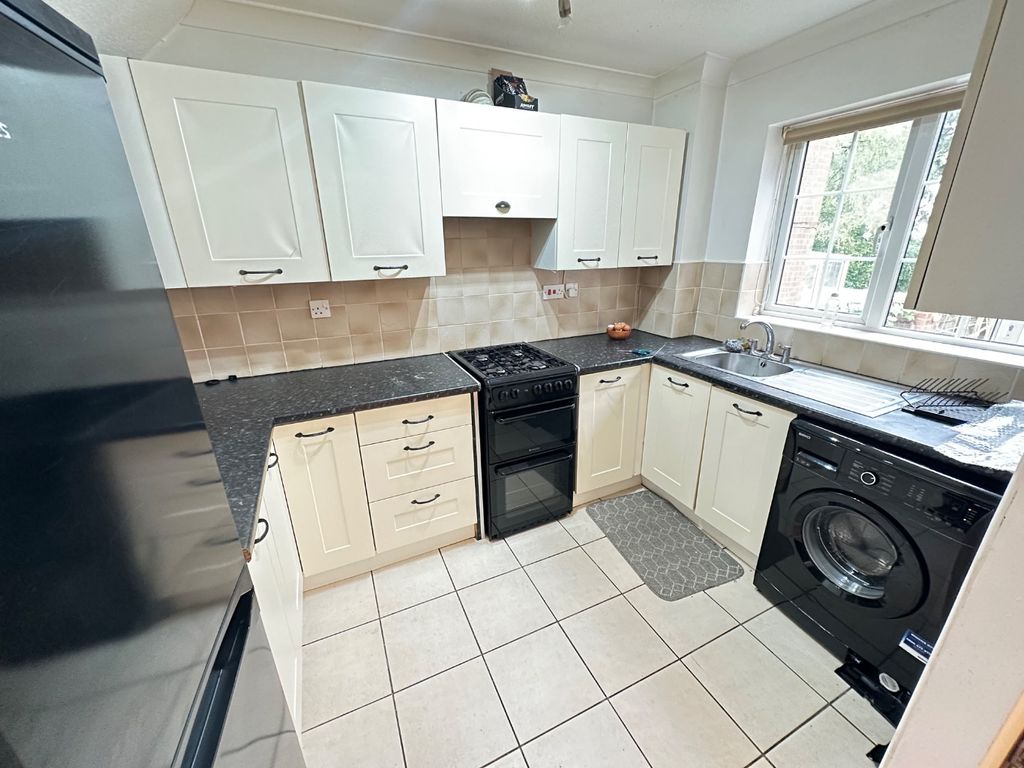 Property photo 3 of 15 4488582