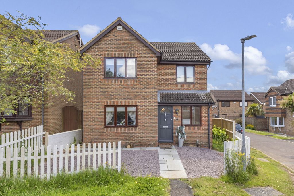Property photo 1 of 17