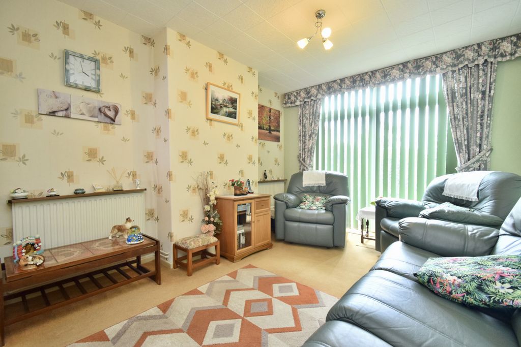 Property photo 3 of 18 Gallery