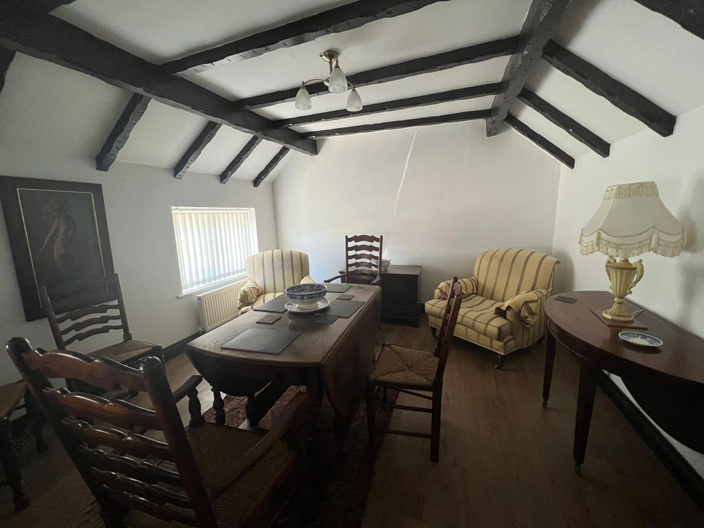 Property photo 3 of 8 Dining Room
