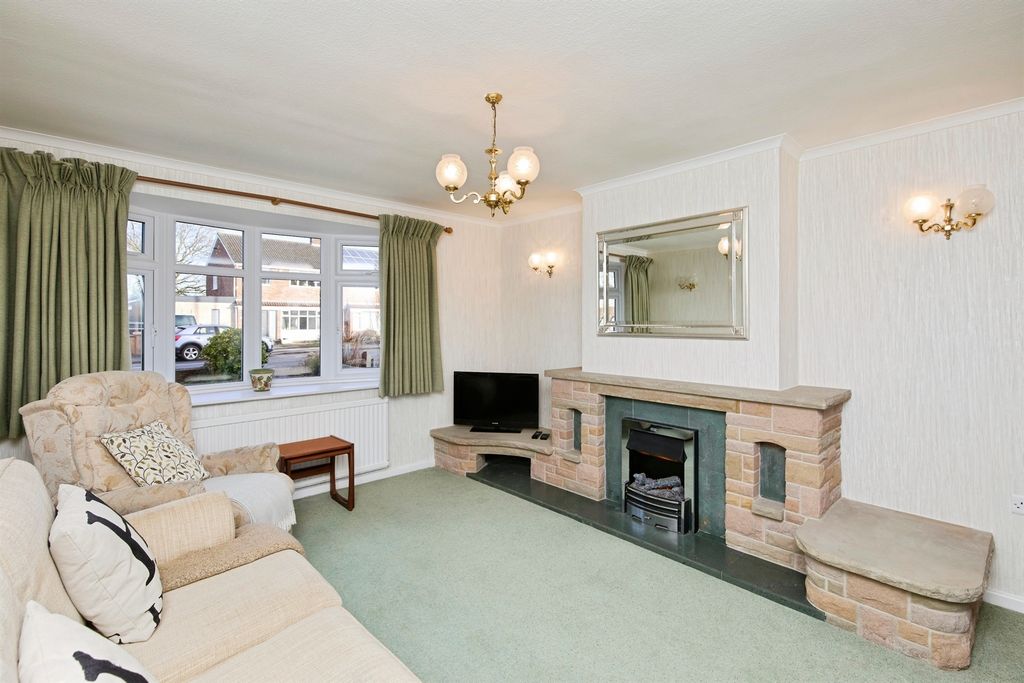 Property photo 3 of 21