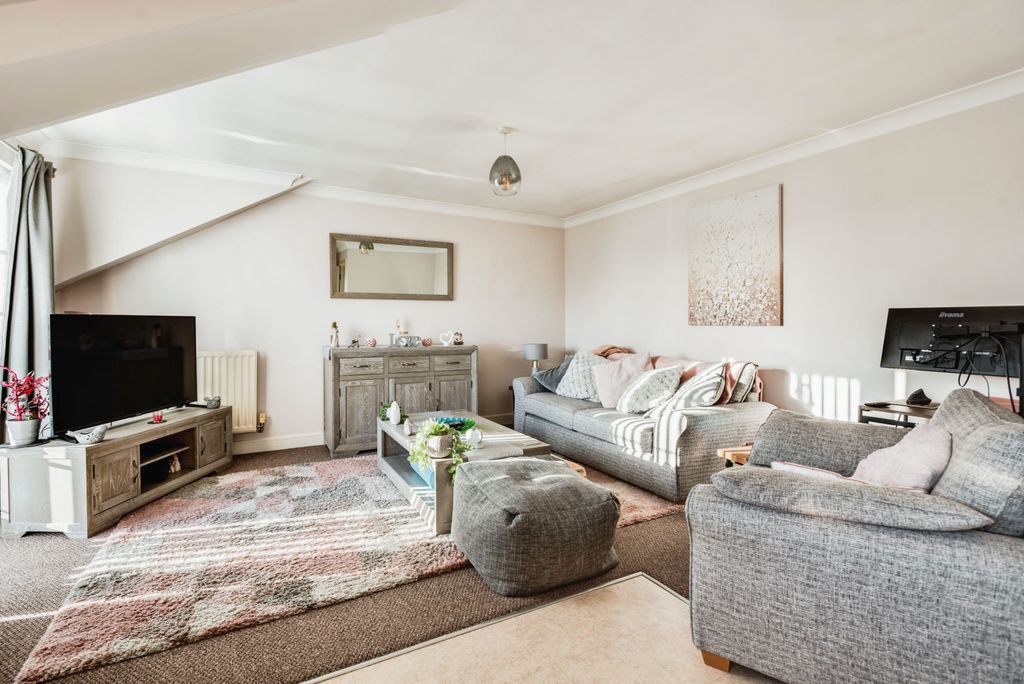 Property photo 2 of 11 Photography