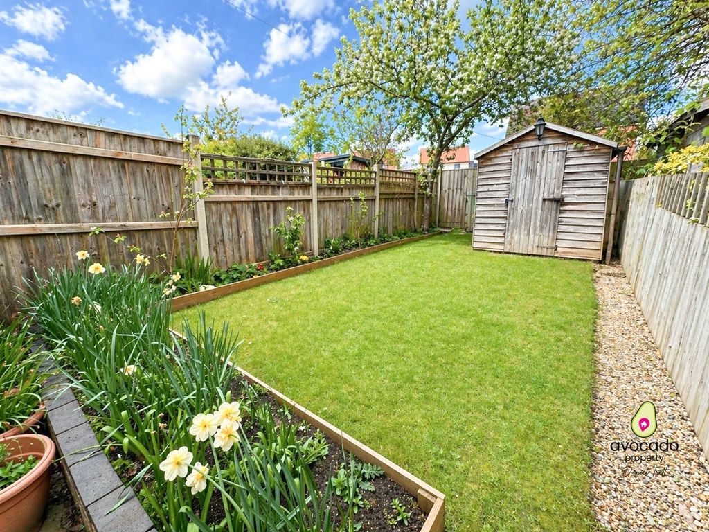 Property photo 3 of 16 5067616