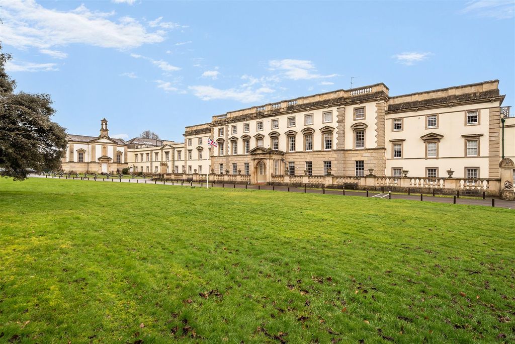 Property photo 1 of 15 1408050-2-69848A837Ae83.Jpg