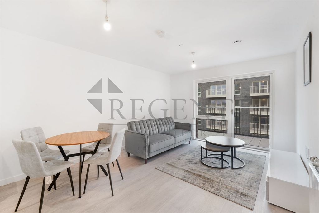 Property photo 1 of 14 (Main)