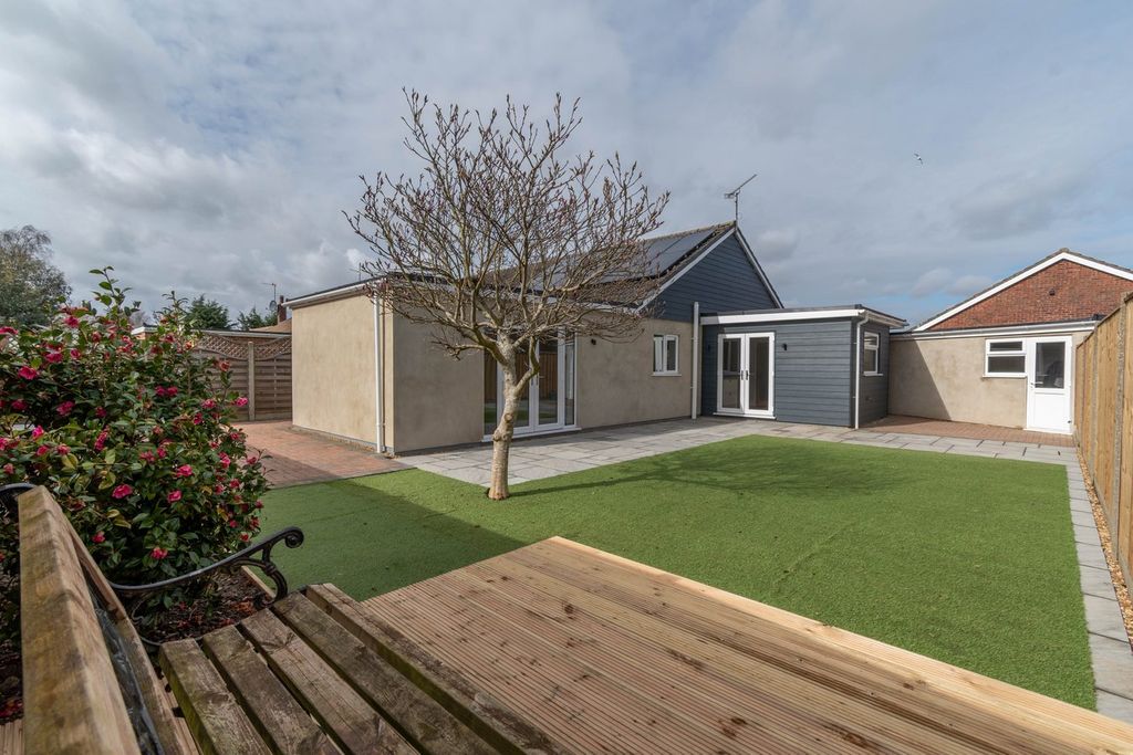 Property photo 1 of 21