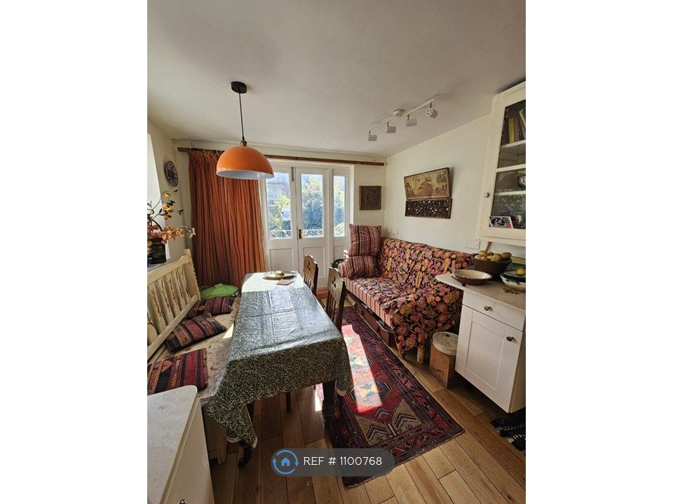 Property photo 2 of 17 Kitchen Dining Room