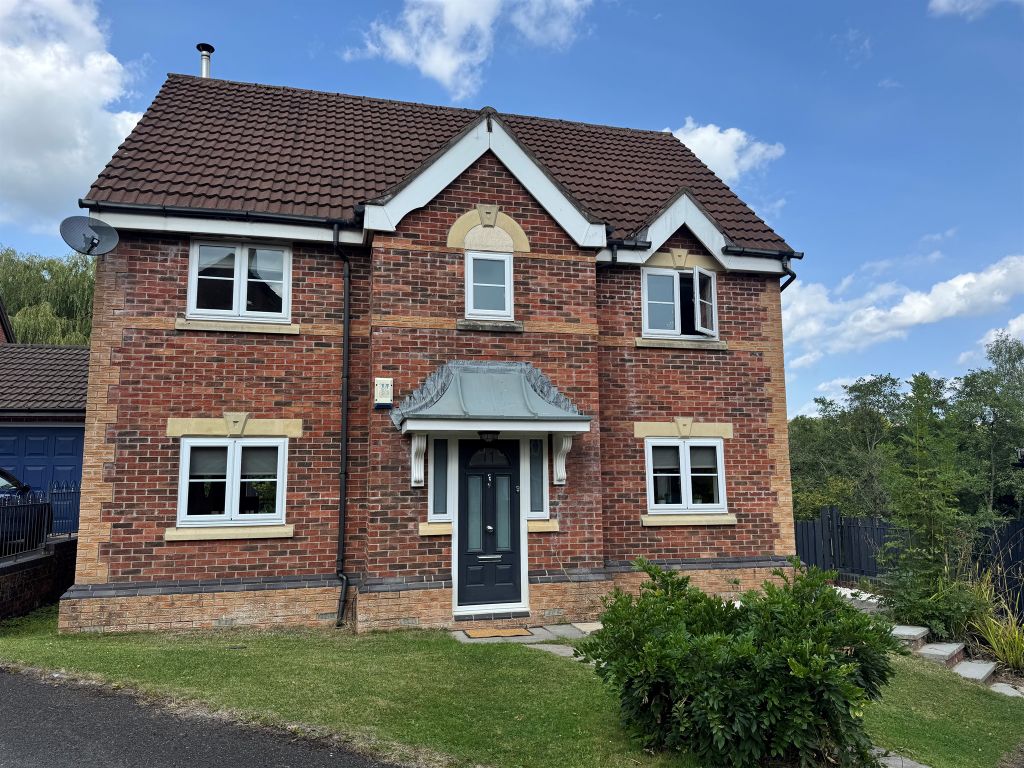 Property photo 2 of 34