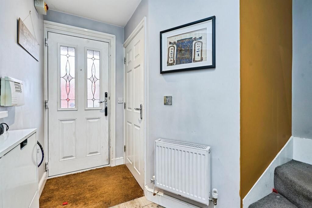 Property photo 2 of 19 3E924d131A0c2Acd9Ef900F4A7c1F13E.Jpeg