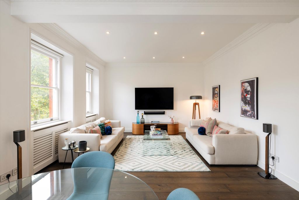 Property photo 2 of 15 Image