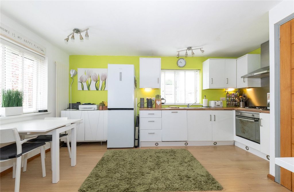Property photo 1 of 12 Kitchen Diner Space