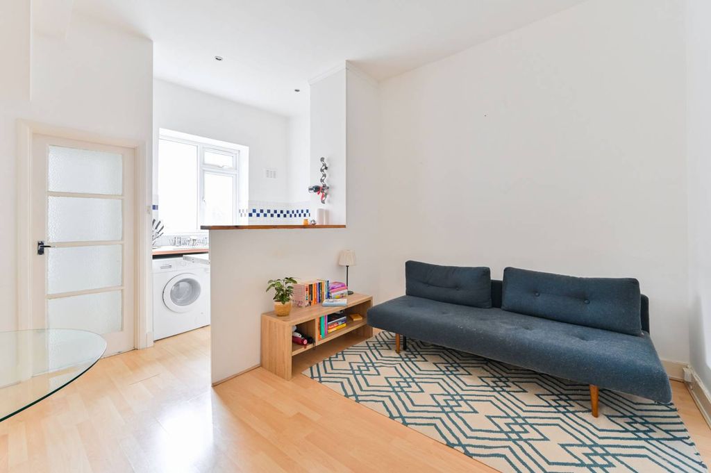 Property photo 1 of 7