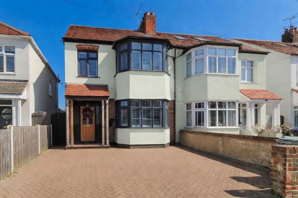 Property photo 1 of 23 Front