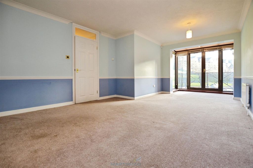 Property photo 3 of 26