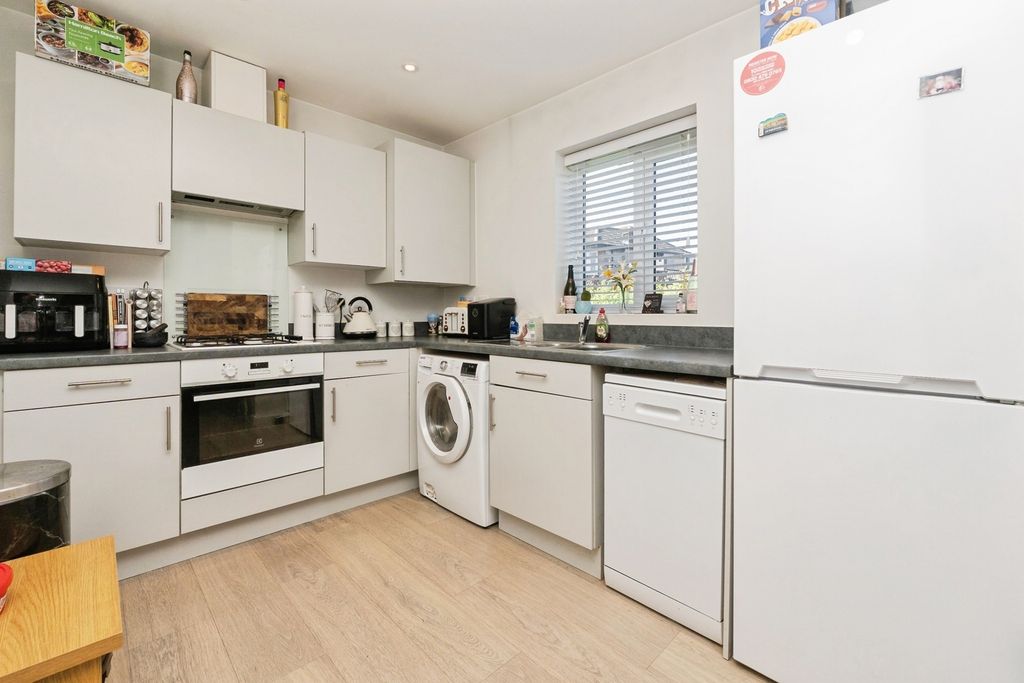 Property photo 3 of 16 Pbox-Img.Jpg