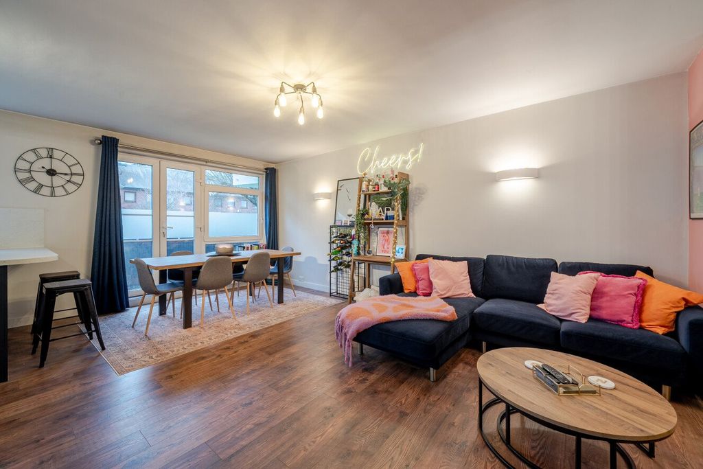 Property photo 3 of 10 Picture No. 20